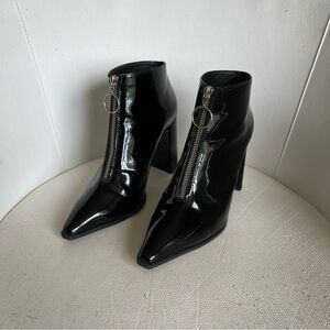 ◎ =+= ● ● =+= ◎
Paruolo Black Patent Leather Ankle Boots